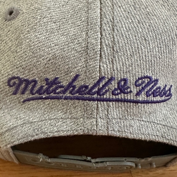 LA Lakers Snapback Flat Brim Gray Hat Cap - Picture 6 of 13